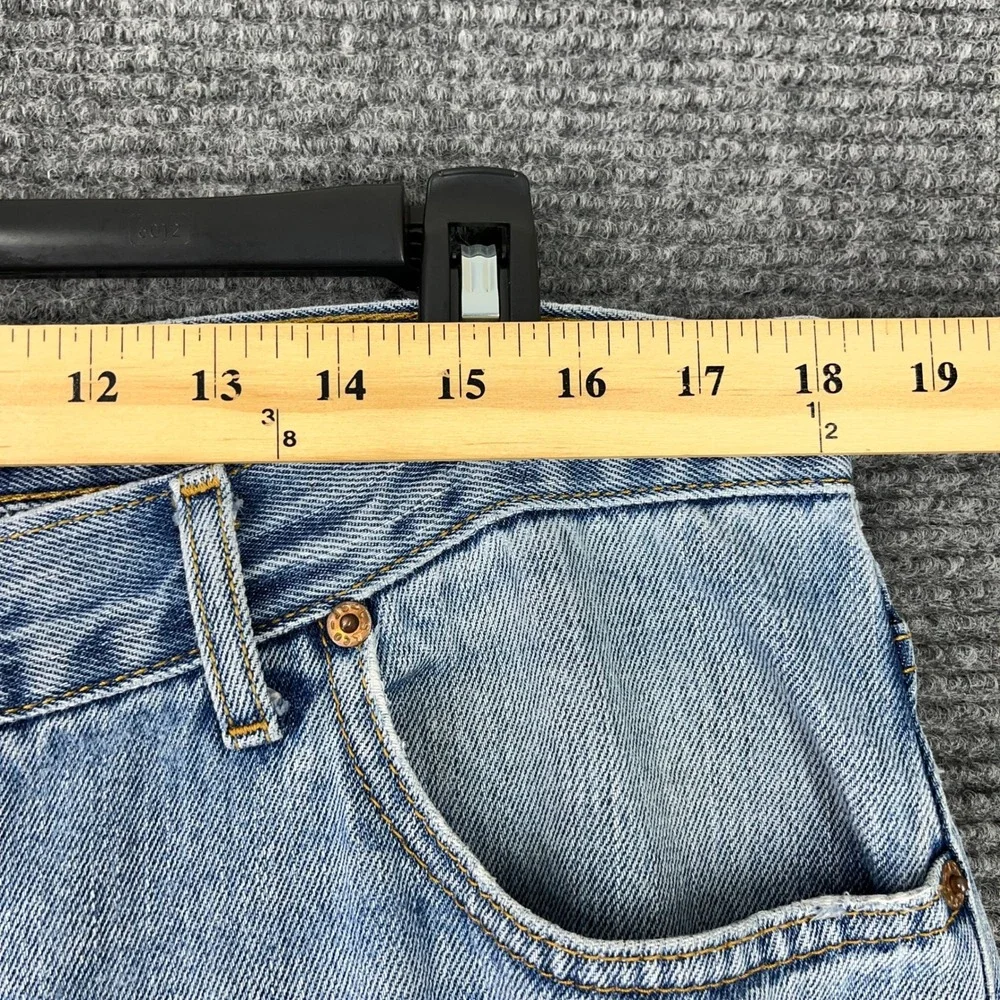 Levis excellent minor